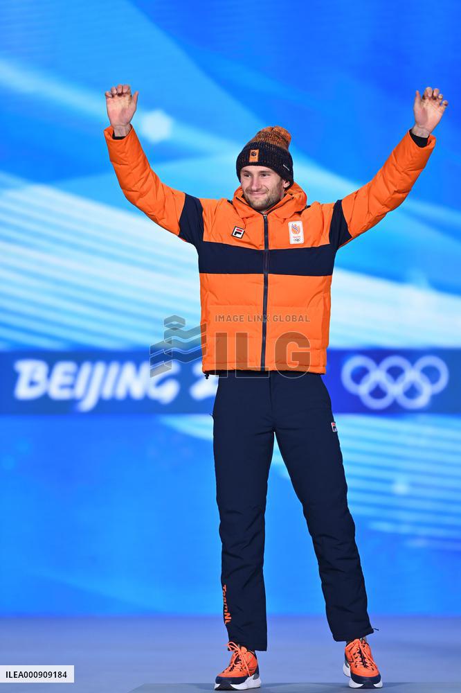 (BEIJING2022)CHINA-BEIJING-OLYMPIC WINTER GAMES-AWARDING CEREMONY (CN)