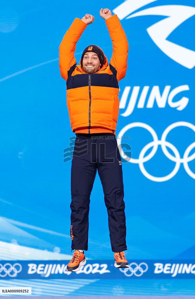 (BEIJING2022)CHINA-BEIJING-OLYMPIC WINTER GAMES-AWARDING CEREMONY (CN)