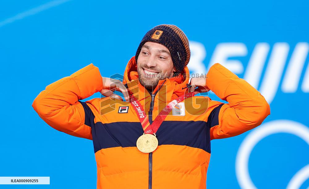 (BEIJING2022)CHINA-BEIJING-OLYMPIC WINTER GAMES-AWARDING CEREMONY (CN)