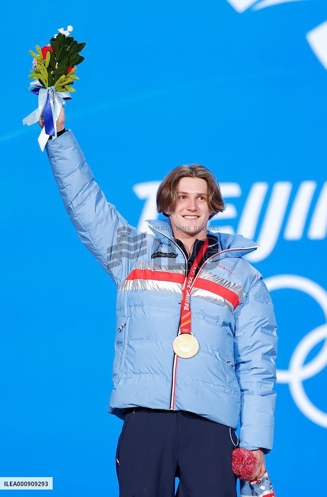 (BEIJING2022)CHINA-BEIJING-OLYMPIC WINTER GAMES-AWARDING CEREMONY (CN)