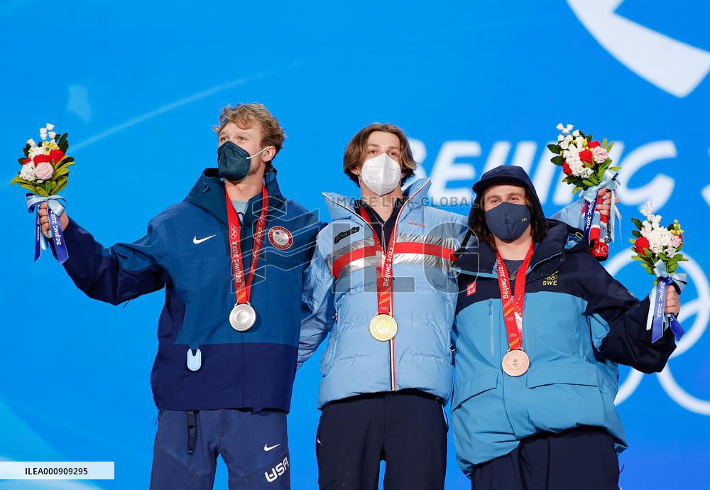(BEIJING2022)CHINA-BEIJING-OLYMPIC WINTER GAMES-AWARDING CEREMONY (CN)