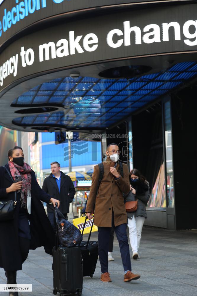 U.S.-NEW YORK-COVID-19-RESTRICTIONS-EASE