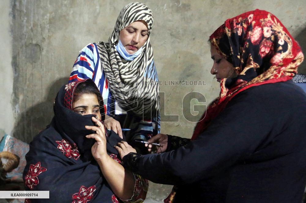 PAKISTAN-KARACHI-COVID-19-VACCINE