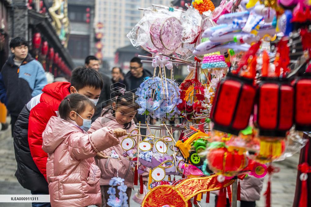 #CHINA-LANTERN FESTIVAL-CELEBRATION (CN)