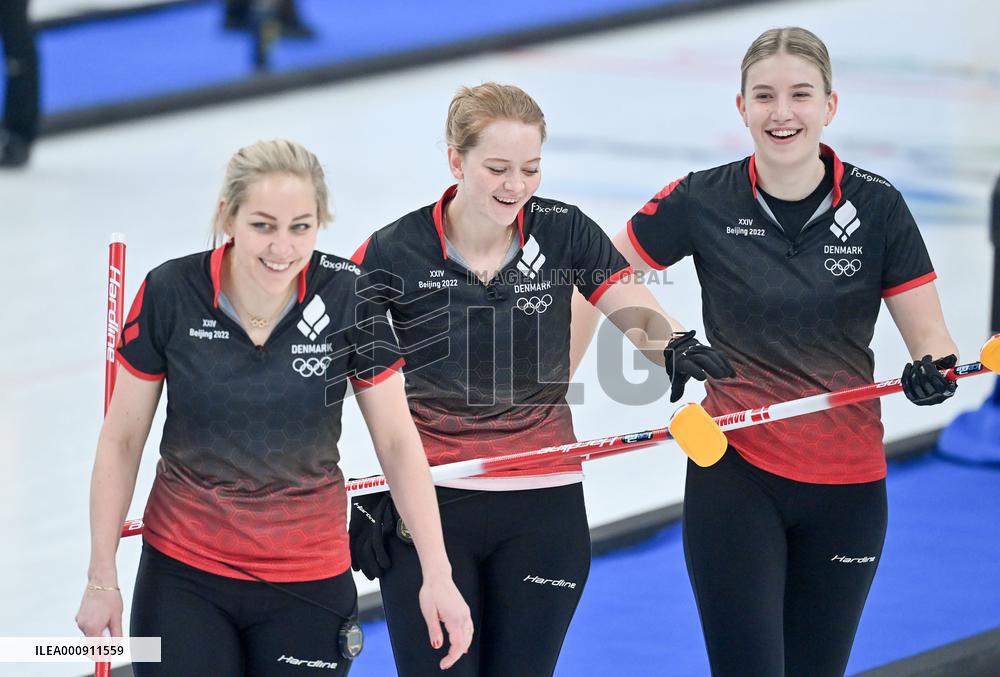 (BEIJING2022)CHINA-BEIJING-OLYMPIC WINTER GAMES-CURLING-WOMEN'S ROUND ROBIN SESSION-CHN VS DEN (CN)