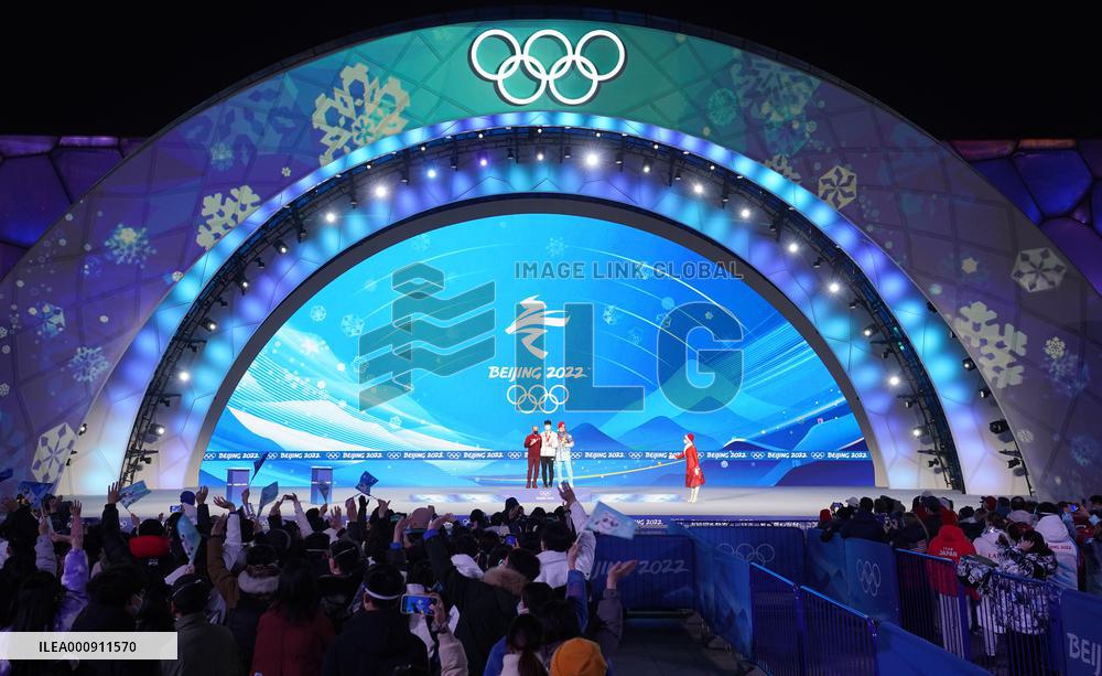 (BEIJING2022)CHINA-BEIJING-OLYMPIC WINTER GAMES-AWARDING CEREMONY (CN)