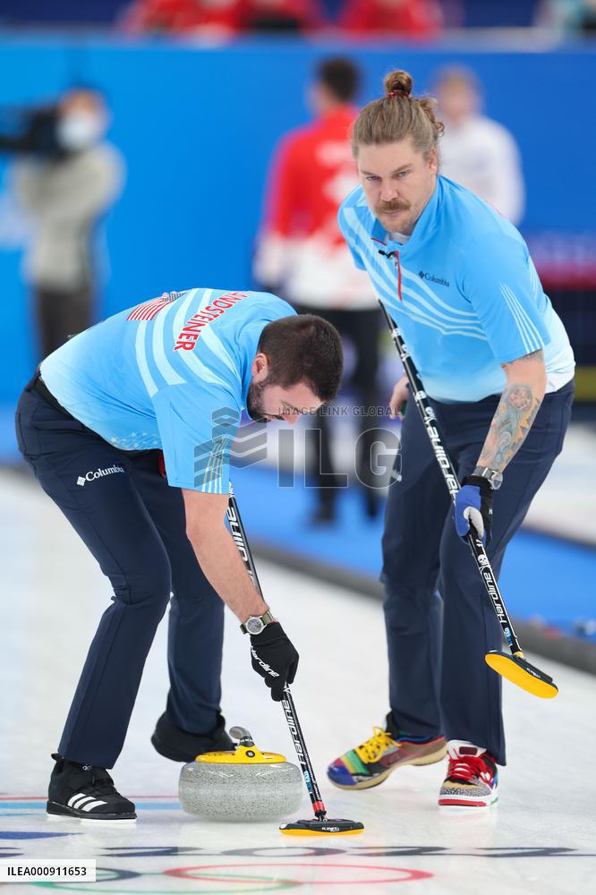 (BEIJING2022)CHINA-BEIJING-OLYMPIC WINTER GAMES-CURLING-MEN'S ROUND ROBIN SESSION-USA VS GBR (CN)