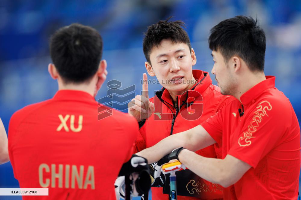 (BEIJING2022)CHINA-BEIJING-OLYMPIC WINTER GAMES-CURLING-MEN'S ROUND ROBIN SESSION-CHN VS GBR (CN)