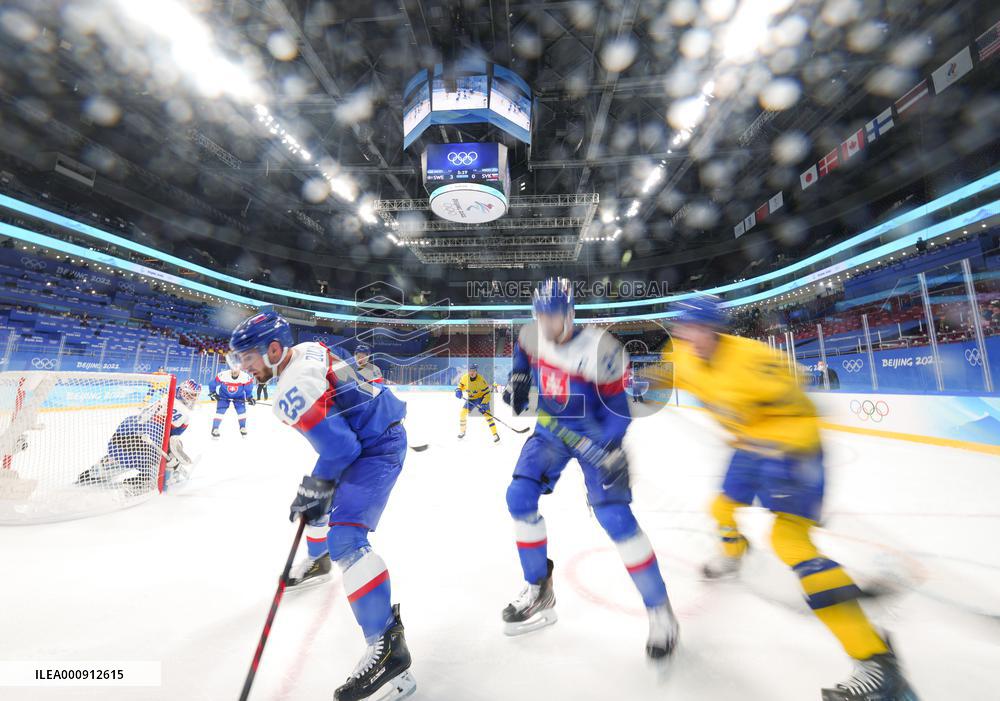 (BEIJING2022)CHINA-BEIJING-OLYMPIC WINTER GAMES-ICE HOCKEY-MEN'S PRELIMINARY-SWE VS SVK (CN)