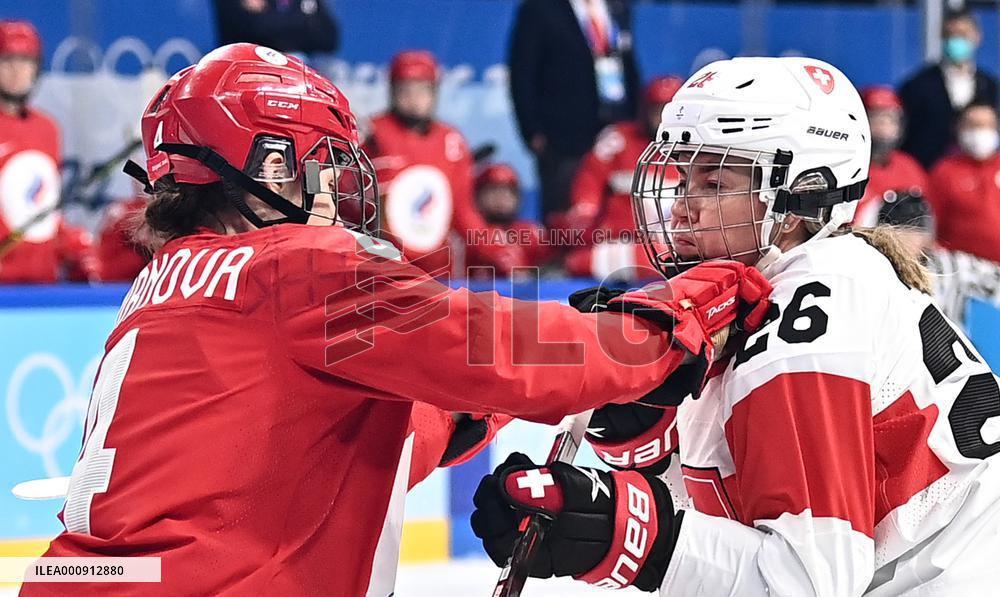 (BEIJING2022)CHINA-BEIJING-OLYMPIC WINTER GAMES-ICE HOCKEY-WOMEN'S PLAYOFFS-QUATERFINALS-SUI VS ROC (CN)