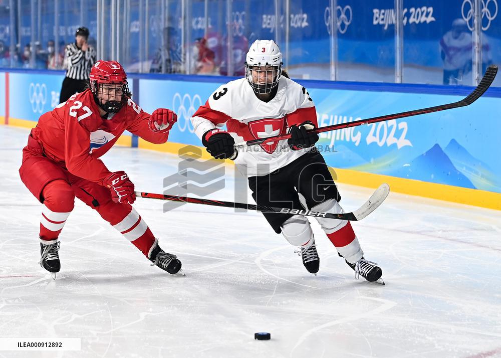 (BEIJING2022)CHINA-BEIJING-OLYMPIC WINTER GAMES-ICE HOCKEY-WOMEN'S PLAYOFFS-QUATERFINALS-SUI VS ROC (CN)