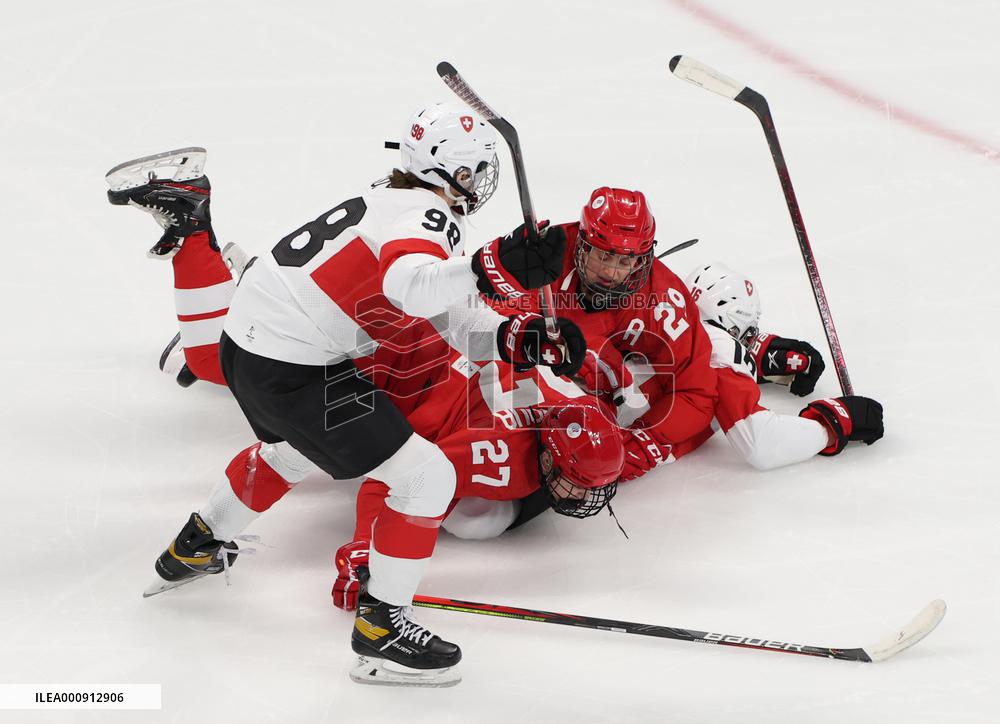 (BEIJING2022)CHINA-BEIJING-OLYMPIC WINTER GAMES-ICE HOCKEY-WOMEN'S QUATERFINALS-SUI VS ROC (CN)
