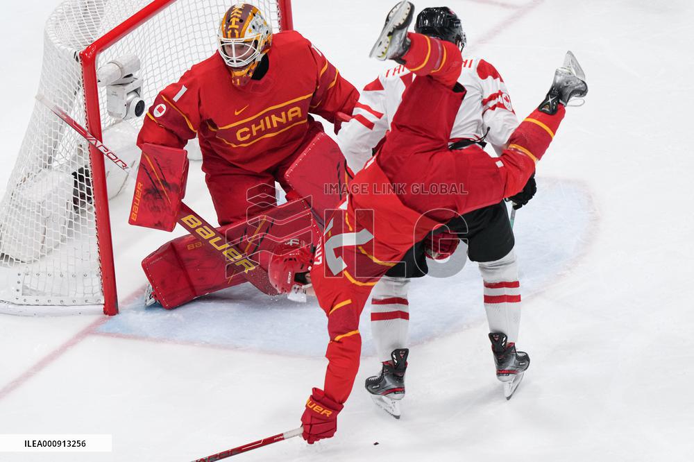 (BEIJING2022)CHINA-BEIJING-OLYMPIC WINTER GAMES-ICE HOCKEY-MEN'S PRELIMINARY-CHN VS CAN(CN)