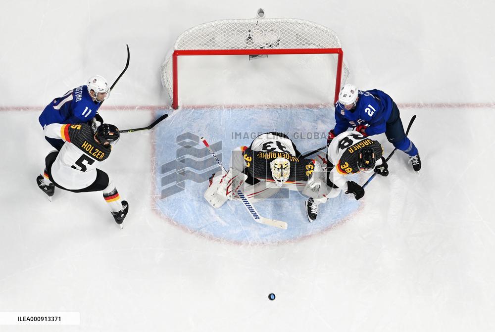 (BEIJING2022)CHINA-BEIJING-OLYMPIC WINTER GAMES-ICE HOCKEY-MEN'S PRELIMINARY-USA VS GER(CN)