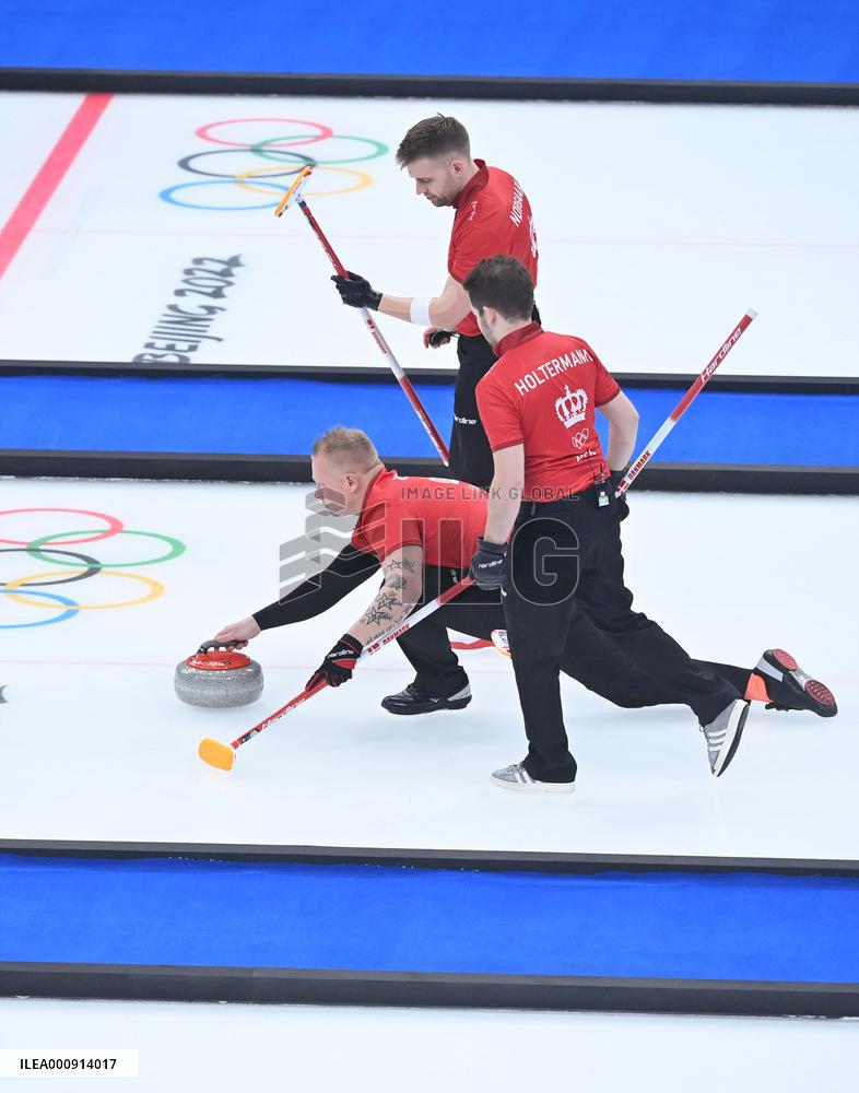 (BEIJING2022)CHINA-BEIJING-WINTER OLYMPIC GAMES-CURLING-MEN'S ROUND ROBIN-DEN vs SUI  (CN)