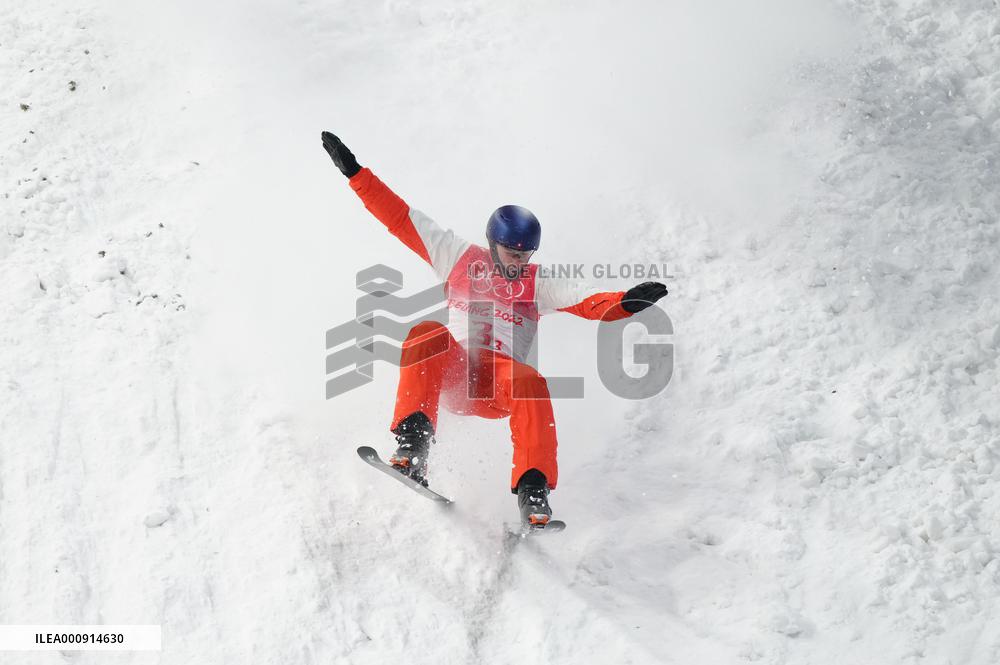 (BEIJING2022)CHINA-ZHANGJIAKOU-OLYMPIC WINTER GAMES-FREESTYLE SKIING-MIXED TEAM AERIALS-FINAL (CN)