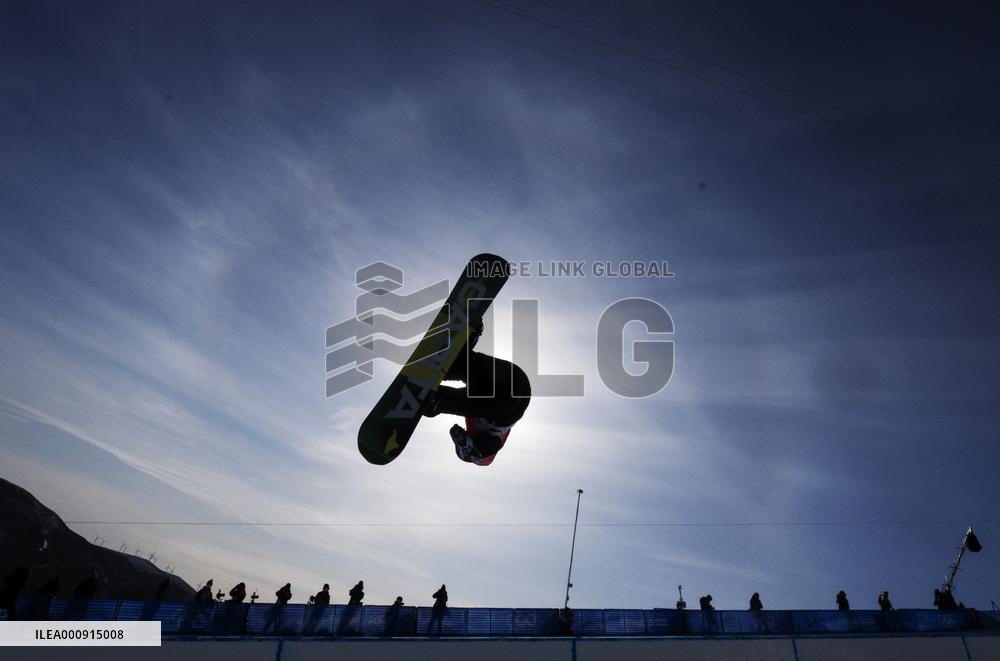 (BEIJING2022)CHINA-ZHANGJIAKOU-OLYMPIC WINTER GAMES-MEN'S SNOWBOARD HALFPIPE-FINAL (CN)