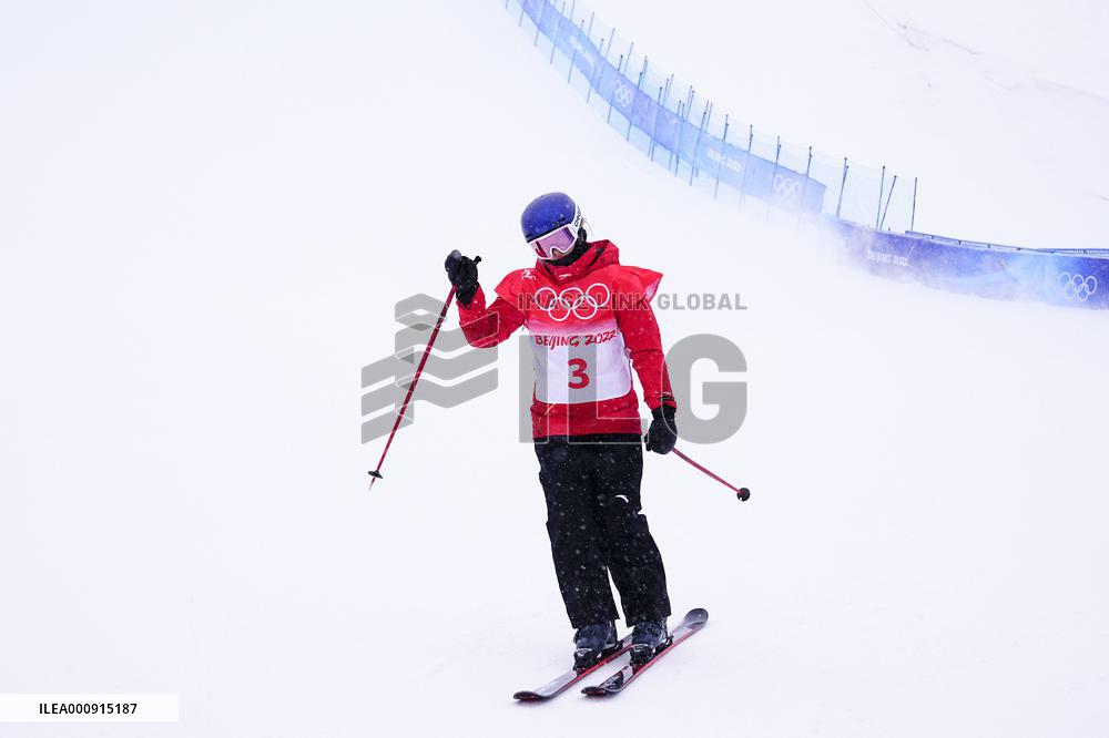 (BEIJING2022)CHINA-ZHANGJIAKOU-OLYMPIC WINTER GAMES-WOMEN'S FREESKI SLOPSTYLE QULAIFICATION-CALLING OFF (CN)