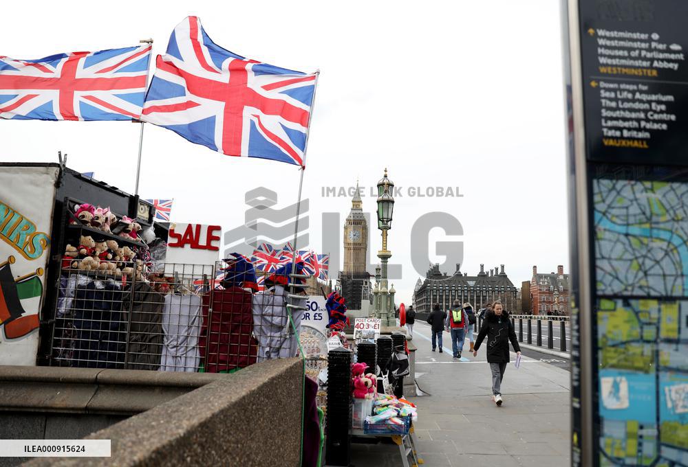BRITAIN-LONDON-COVID-19-RESTRICTIONS-PLAN