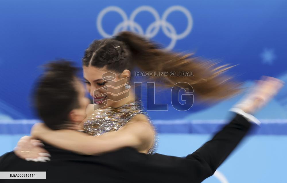 (XHTP)(BEIJNG2022)CHINA-BEIJING-OLYMPIC WINTER GAMES-FIGURE SKATING-ICE DANCE-FREE DANCE (CN)