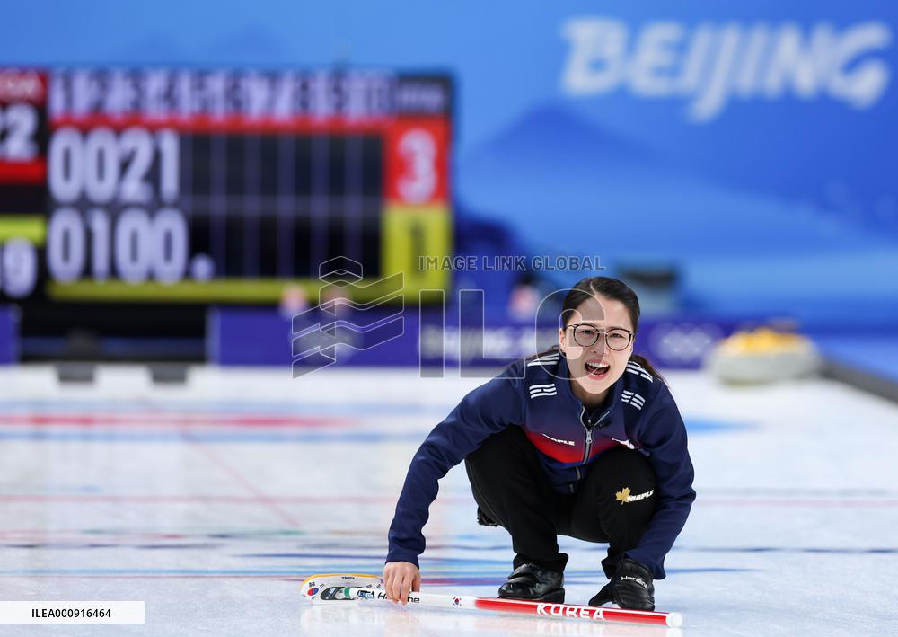 (BEIJING2022)CHINA-BEIJING-WINTER OLYMPIC GAMES-CURLING-WOMEN'S ROUND ROBIN-KOR vs GBR (CN)