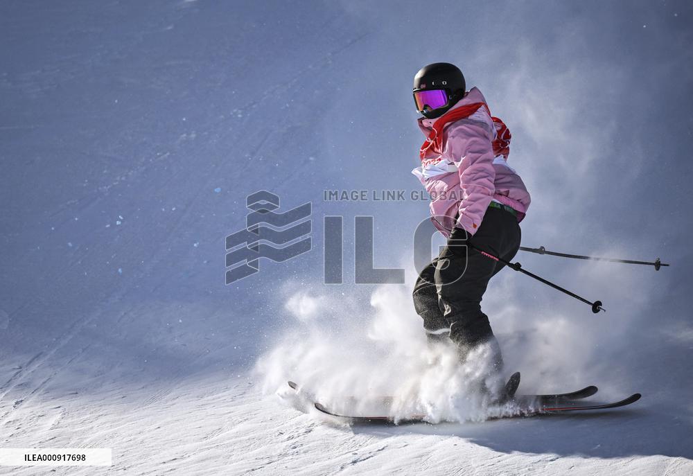 (BEIJING2022)CHINA-ZHANGJIAKOU-OLYMPIC WINTER GAMES-WOMEN'S FREESKI SLOPESTYLE-QUALIFICATION (CN)