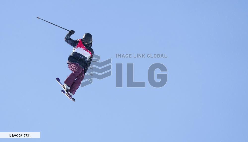 (BEIJING2022)CHINA-ZHANGJIAKOU-OLYMPIC WINTER GAMES-WOMEN'S FREESKI SLOPESTYLE-QUALIFICATION (CN)