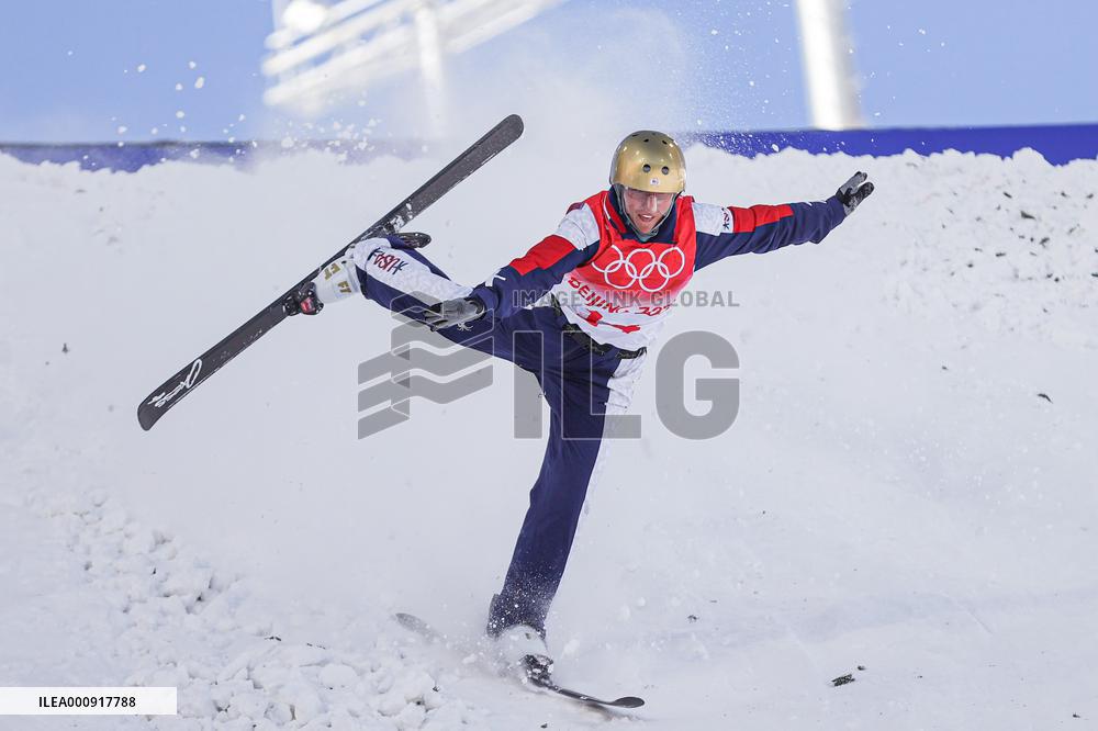 (BEIJING2022)CHINA-ZHANGJIAKOU-OLYMPIC WINTER GAMES-FREESTYLE SKIING-WOMEN'S AERIALS-QUALIFICATION (CN)
