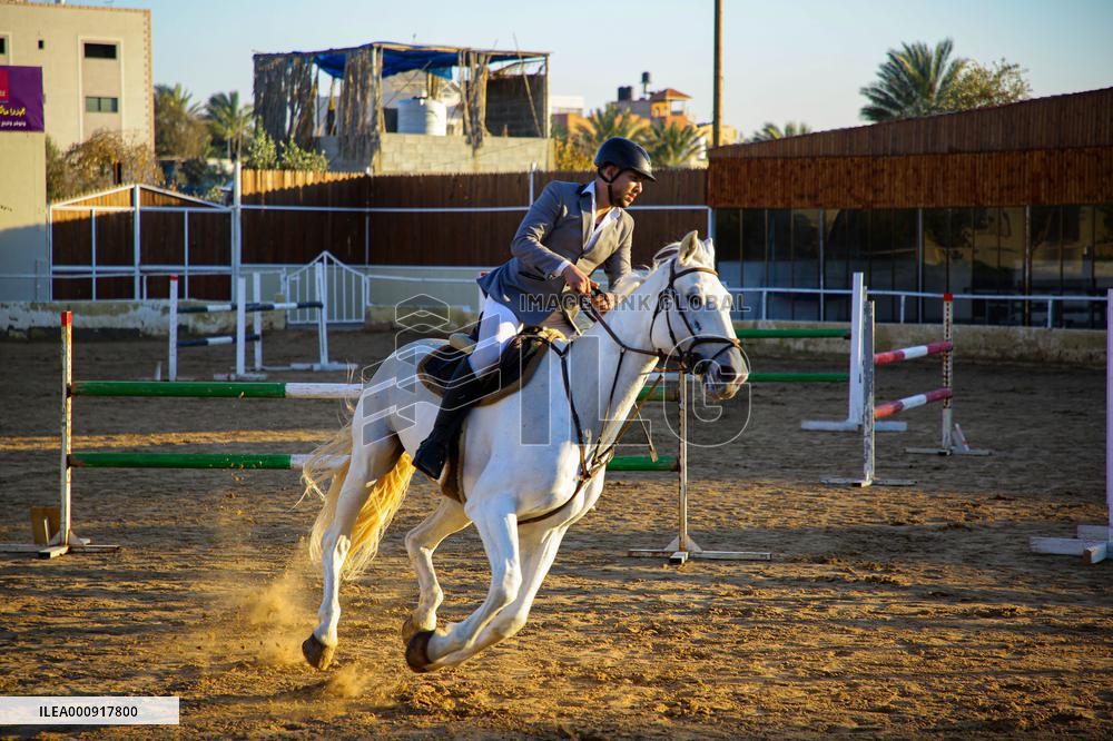(SP)MIDEAST-GAZA CITY-EQUESTRIAN-COMPETITION