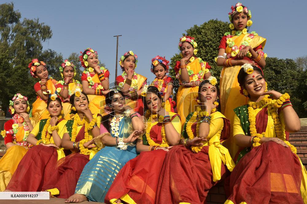 BANGLADESH-DHAKA-SPRING-VALENTINE'S DAY