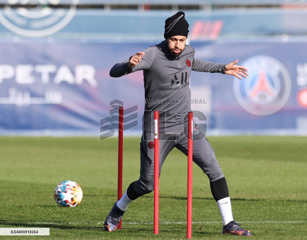 (SP)FRANCE-PARIS-FOOTBALL-UEFA CHAMPION LEAGUE-PSG-TRANING