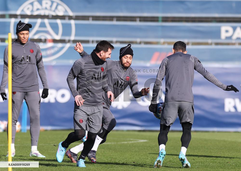 (SP)FRANCE-PARIS-FOOTBALL-UEFA CHAMPION LEAGUE-PSG-TRANING