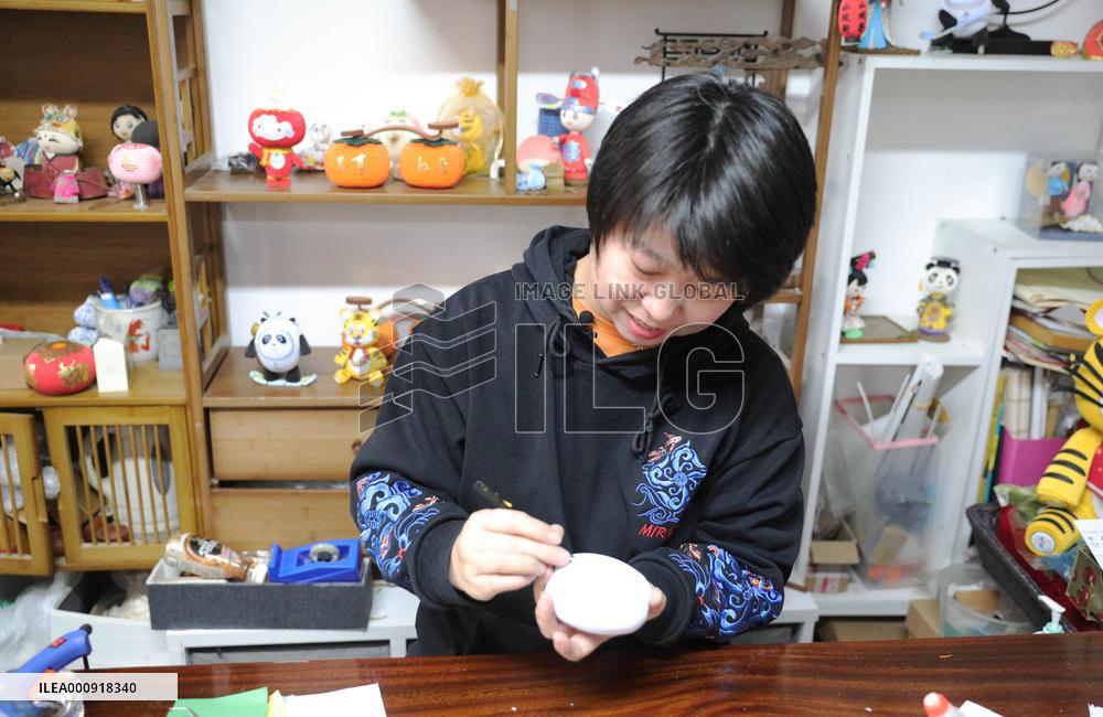 CHINA-LIAONING-SHENYANG-BING DWEN DWEN-SHUEY RHON RHON (CN)