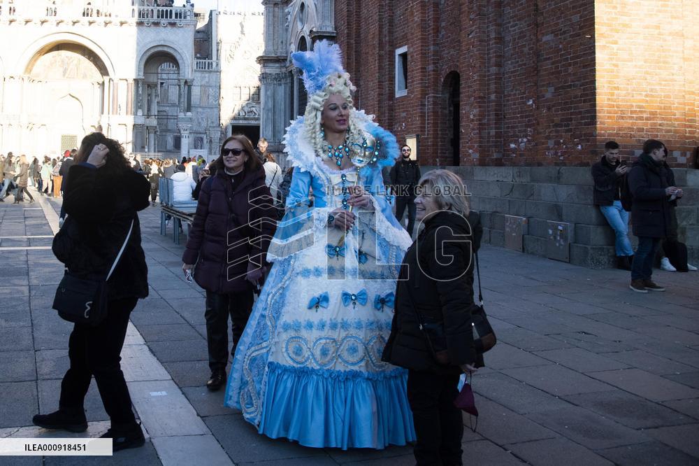ITALY-VENICE-CARNIVAL