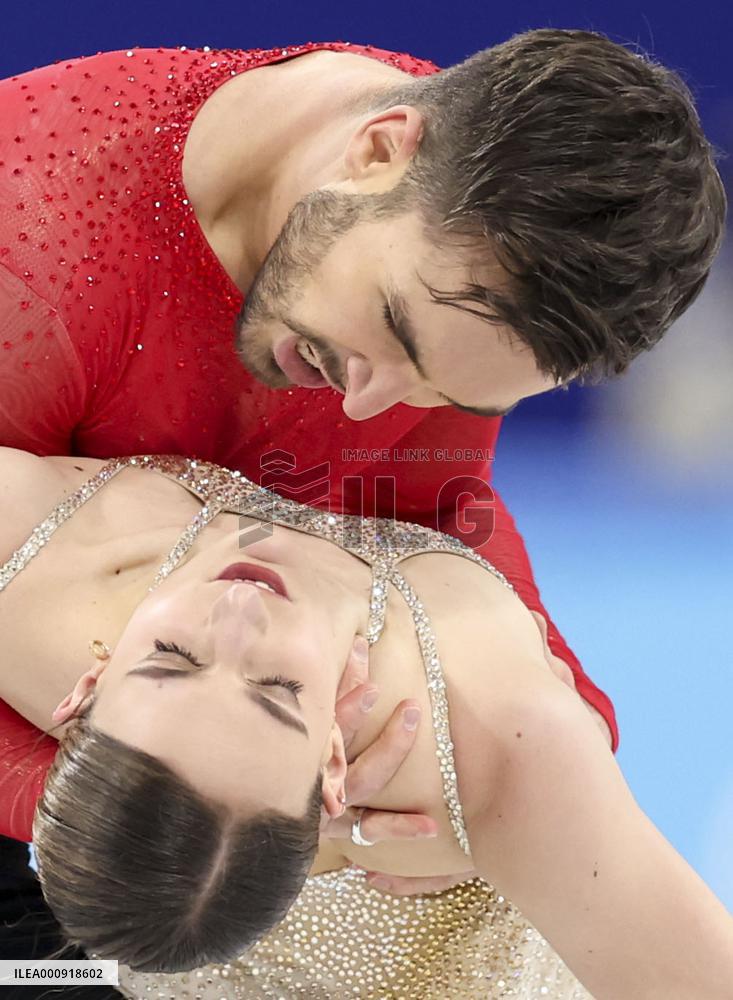 (XHTP)(BEIJNG2022)CHINA-BEIJING-OLYMPIC WINTER GAMES-FIGURE SKATING-ICE DANCE-FREE DANCE (CN)