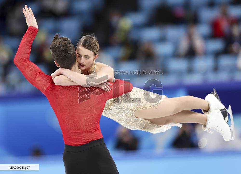 (XHTP)(BEIJNG2022)CHINA-BEIJING-OLYMPIC WINTER GAMES-FIGURE SKATING-ICE DANCE-FREE DANCE (CN)