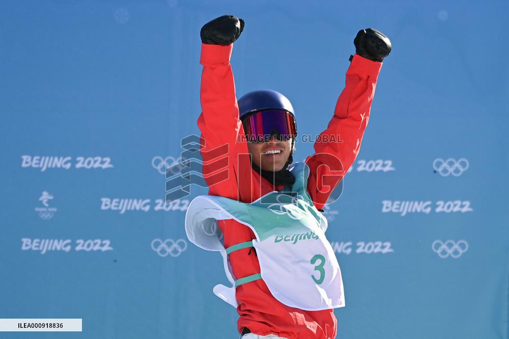 (BEIJING2022)CHINA-BEIJING-OLYMPIC WINTER GAMES-MEN'S SNOWBOARD BIG AIR-QUALIFICATION (CN)