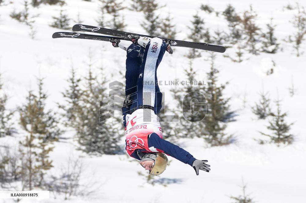 (BEIJING2022)CHINA-ZHANGJIAKOU-OLYMPIC WINTER GAMES-FREESTYLE SKIING-WOMEN'S AERIALS-QUALIFICATION (CN)