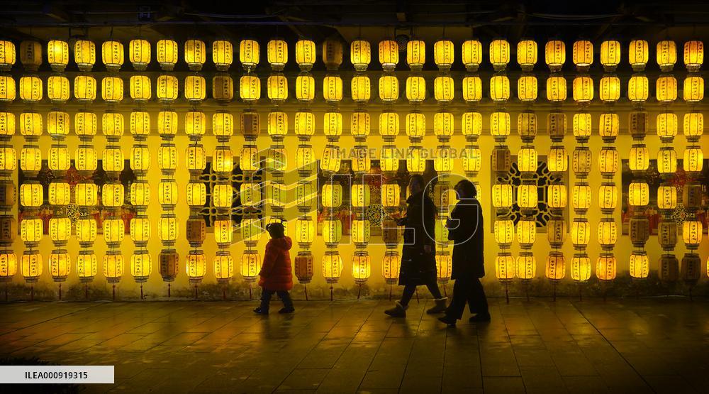 CHINA-JIANGXI-NANCHANG-LIGHT INSTALLATIONS-LANTERN FESTIVAL (CN)