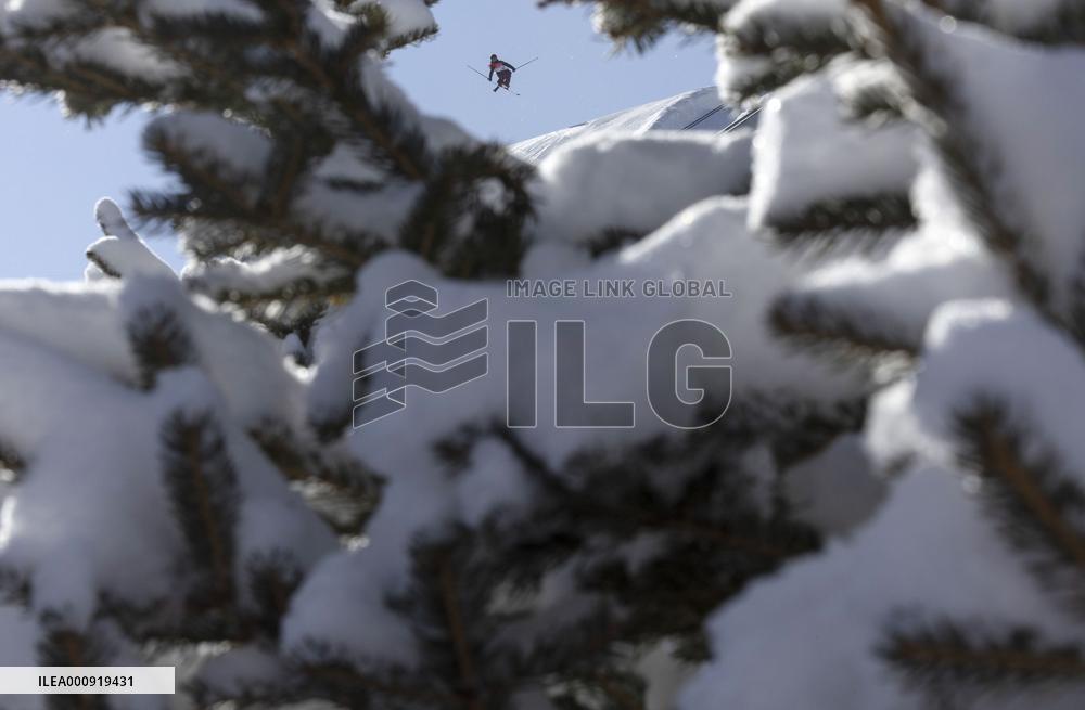 (BEIJING2022)CHINA-ZHANGJIAKOU-OLYMPIC WINTER GAMES-WOMEN'S FREESKI SLOPESTYLE-QUALIFICATION (CN)