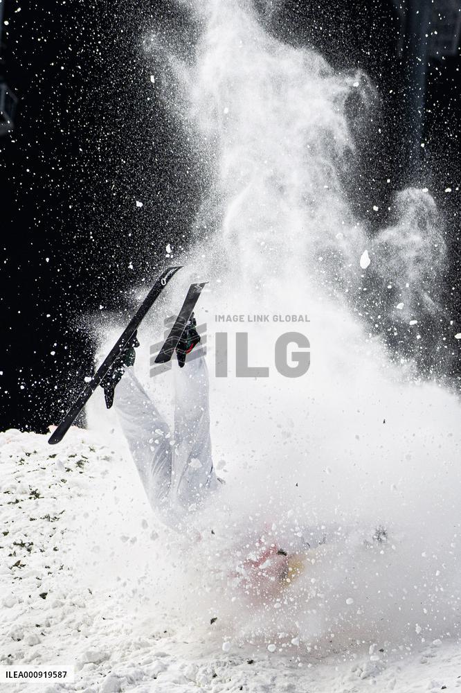 (BEIJING2022)CHINA-ZHANGJIAKOU-OLYMPIC WINTER GAMES-FREESTYLE SKIING-WOMEN'S AERIALS (CN)