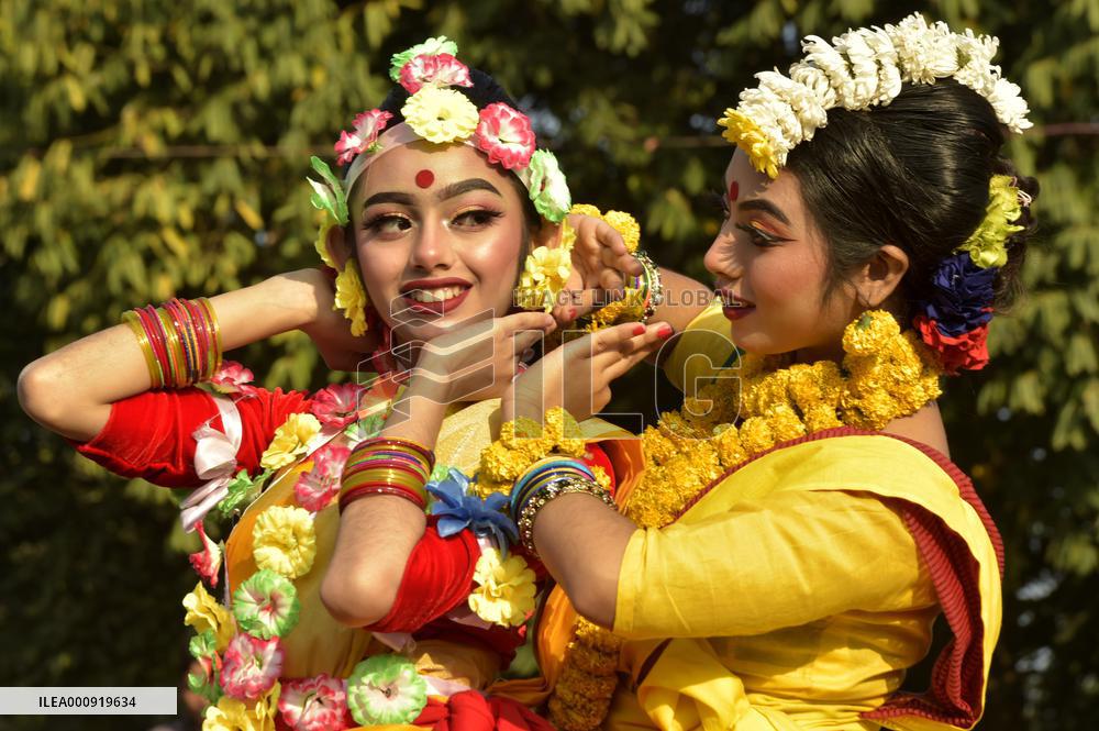 BANGLADESH-DHAKA-SPRING-VALENTINE'S DAY