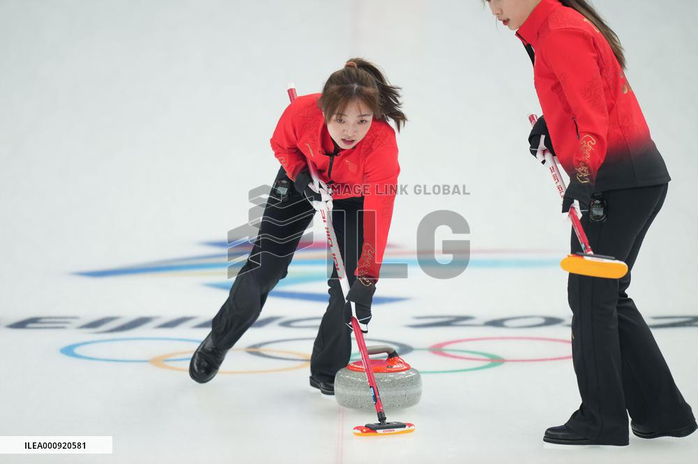 (BEIJING2022)CHINA-BEIJING-WINTER OLYMPIC GAMES-CURLING-WOMEN'S ROUND ROBIN-CHN vs ROC (CN)
