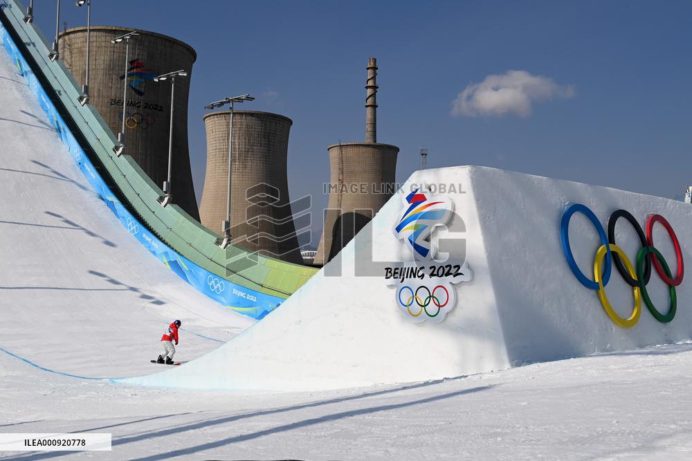 (BEIJING2022)CHINA-BEIJING-OLYMPIC WINTER GAMES-MEN'S SNOWBOARD BIG AIR-FINAL(CN)