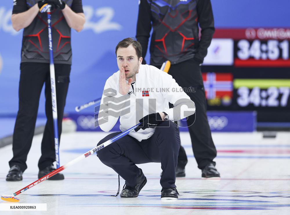 (BEIJING2022)CHINA-BEIJING-OLYMPIC WINTER GAMES-CURLING-MEN'S ROUND ROBIN SESSION-NOR VS ROC (CN)