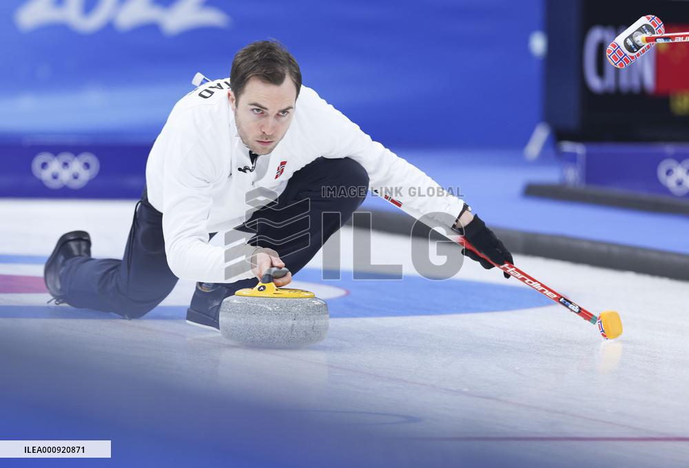 (BEIJING2022)CHINA-BEIJING-OLYMPIC WINTER GAMES-CURLING-MEN'S ROUND ROBIN SESSION-NOR VS ROC (CN)
