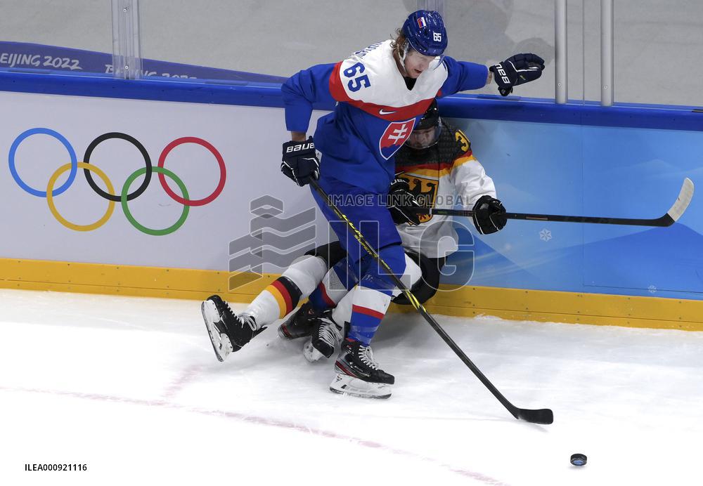 (BEIJING2022)CHINA-BEIJING-OLYMPIC WINTER GAMES-ICE HOCKEY-MEN'S QUALIFICATION PLAY-OFF-SVK VS GER (CN)