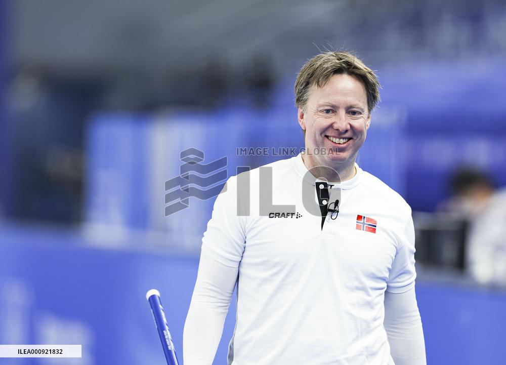 (BEIJING2022)CHINA-BEIJING-WINTER OLYMPIC GAMES-CURLING-MEN'S ROUND ROBIN-CAN vs CHN(CN)