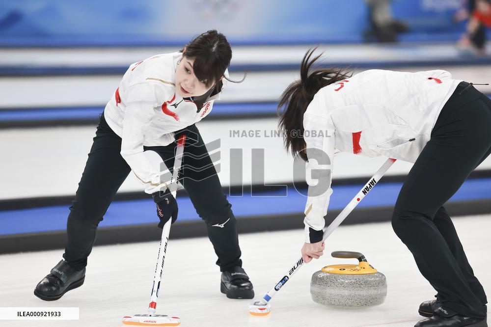 (BEIJING2022)CHINA-BEIJING-OLYMPIC WINTER GAMES-WOMEN'S ROUND ROBIN SESSION-GRB VS JPN (CN)