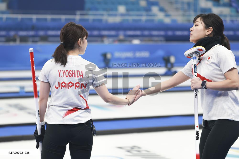 (BEIJING2022)CHINA-BEIJING-OLYMPIC WINTER GAMES-WOMEN'S ROUND ROBIN SESSION-GRB VS JPN (CN)